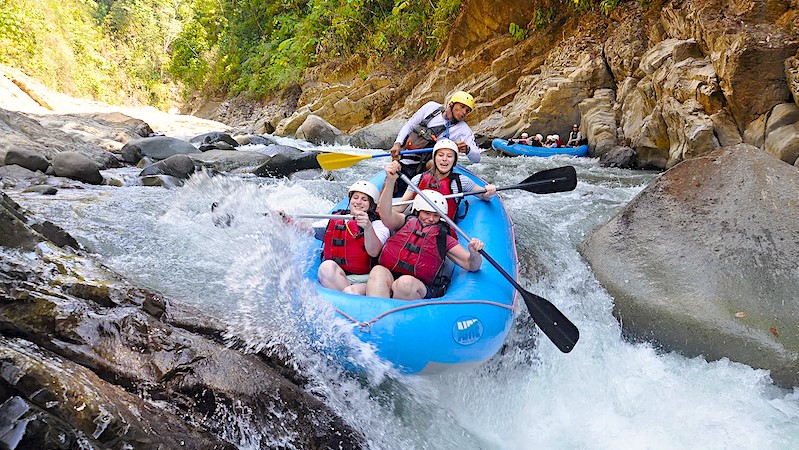 Los mejores tours de rafting en Manuel Antonio, Costa Rica